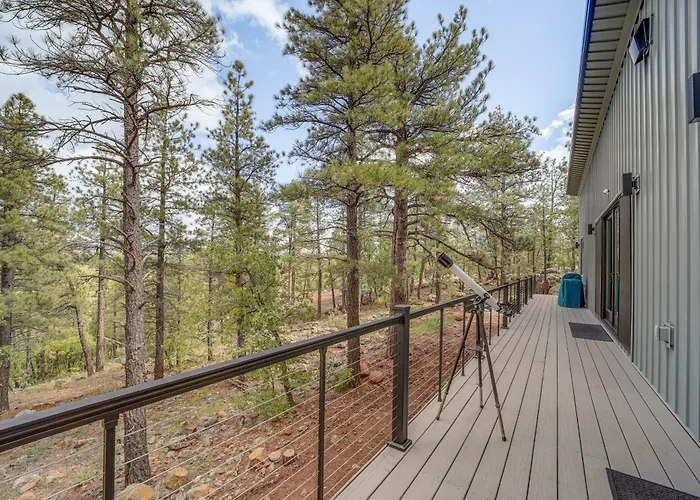 Modern Living! Mtn-view Gem In Munds Park