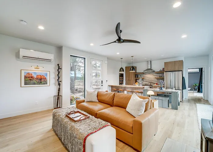 Holiday home Modern Living! Mtn-view Gem In